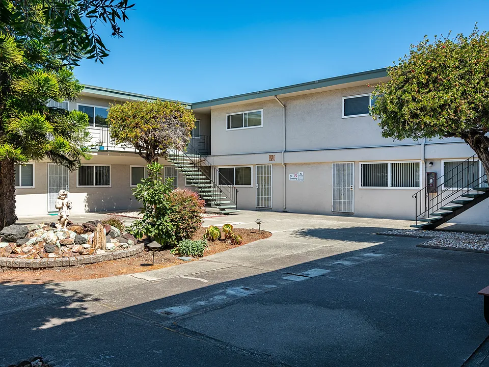 Marina Apartments