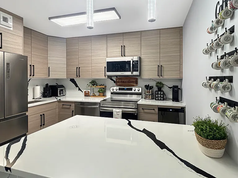3550 N Lake Shore Dr #817 — Photo 6