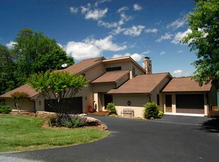 124 Tradewind Ter, Huddleston, VA 24104