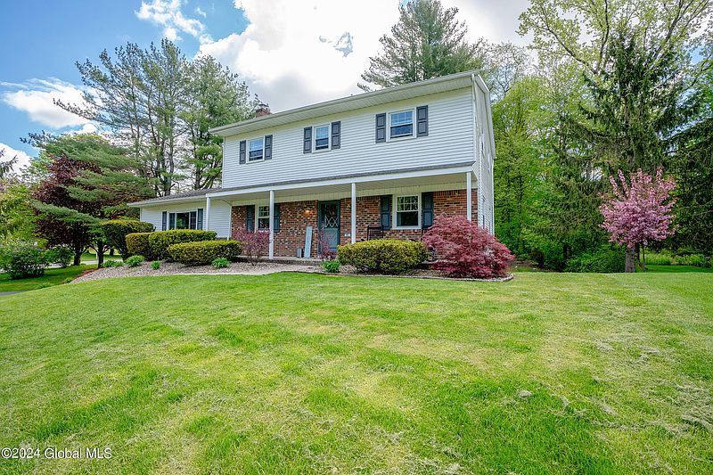 2nd image of 81 Appletree Lane