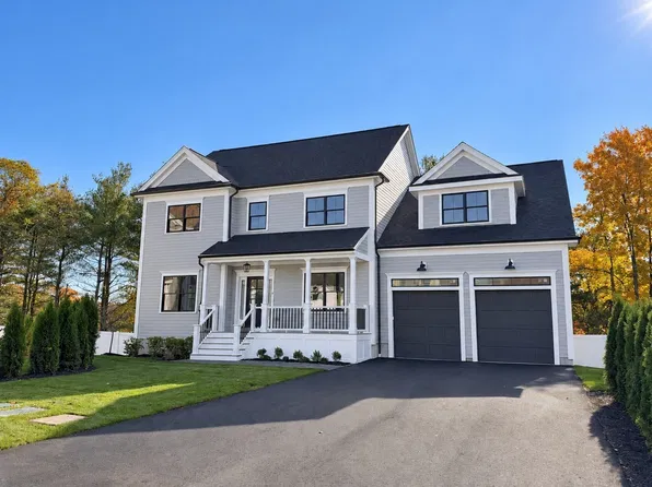 4 Toucan Rd, West Roxbury, MA 02132