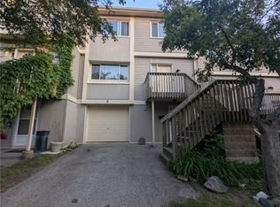 30 Green Valley Dr #9, Kitchener, ON N2P1G8