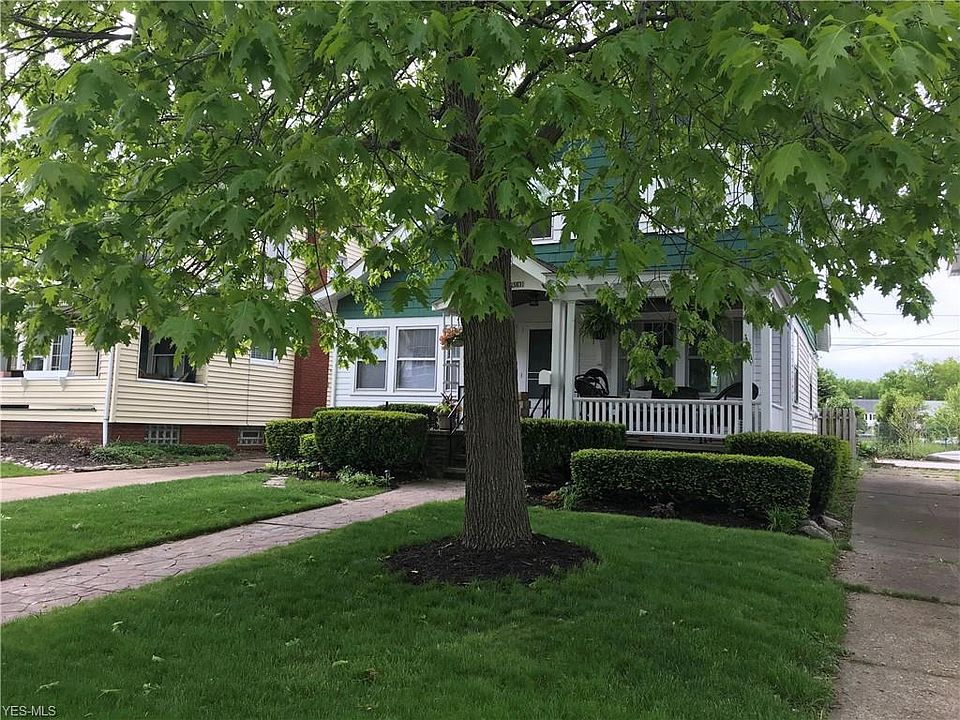 1st image of 15631 Lakewood Heights Blvd