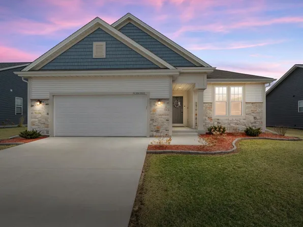 W218N16022 Tiger Lily DRIVE, Jackson, WI 53037