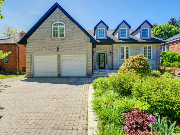 38 Balfour Dr, Hamilton, ON L9C 7A6