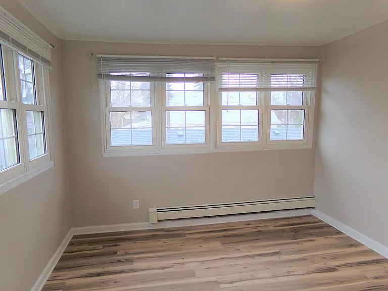 703 N 32nd St #4 — Photo 13