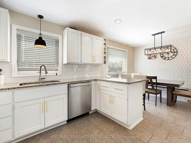 3104 Longfellow Ave — Photo 14
