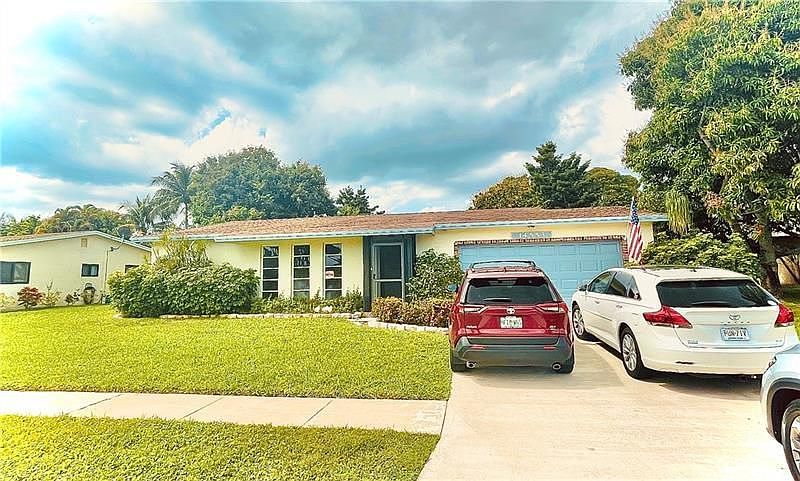 1st image of 14553 Shadow Wood Ln