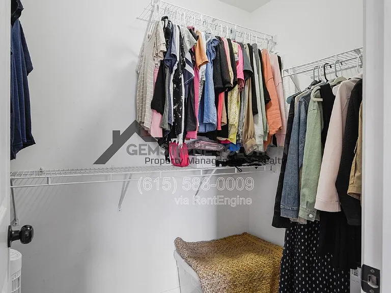 7111 Lenox Village Dr — Photo 20