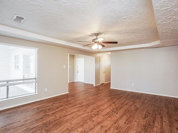 5th image of 18014 Glenledi Dr