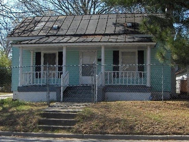 1st image of 1302 S Washington St