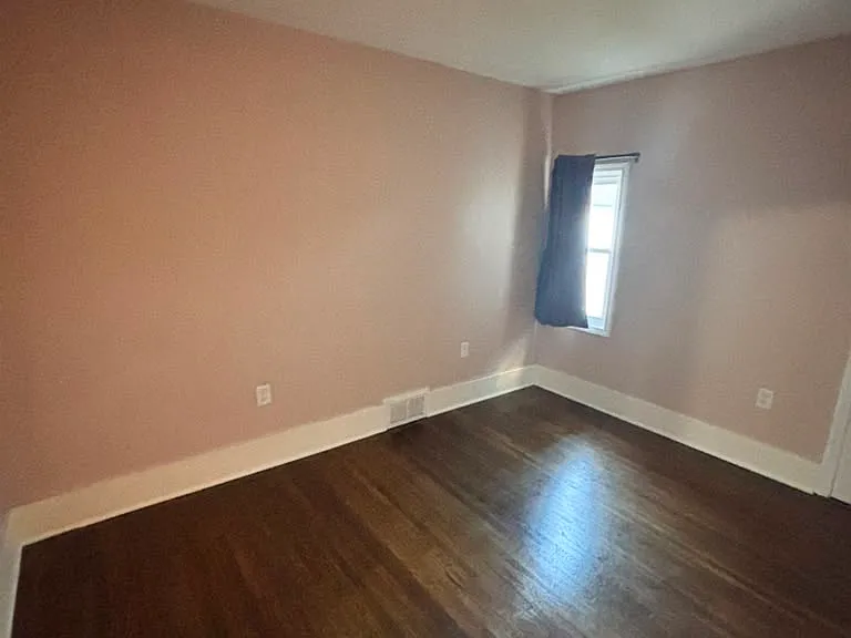 350 Crosby Ave #1 — Photo 2