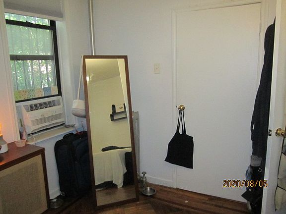 3rd image of 107 Van Buren St APT 3