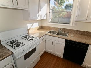 18620 Gault St, Reseda, CA 91335