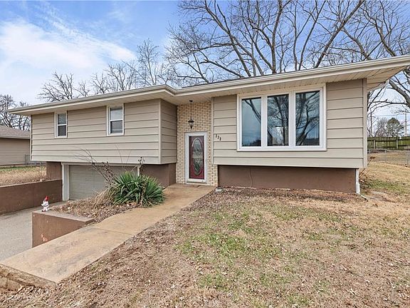 3rd image of 332 Matthews Ln