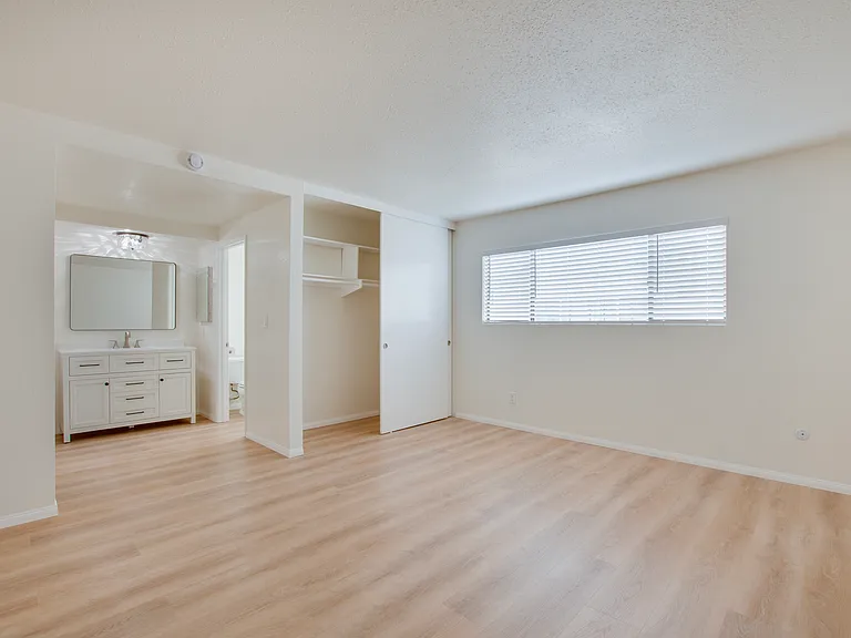 7413 Caminito Carlotta — Photo 15
