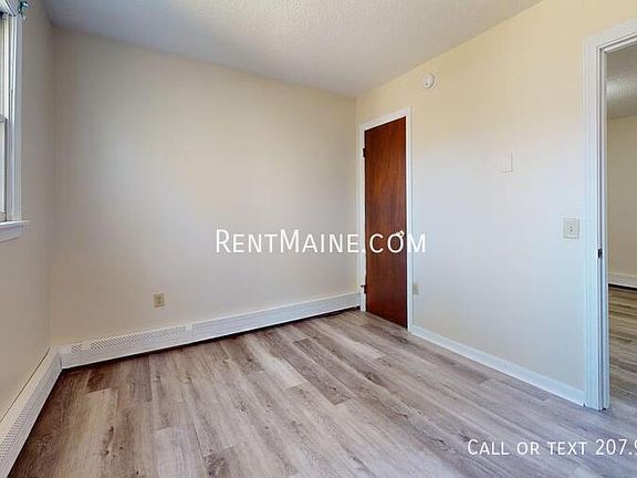 4th image of 202 Main Rd APT B