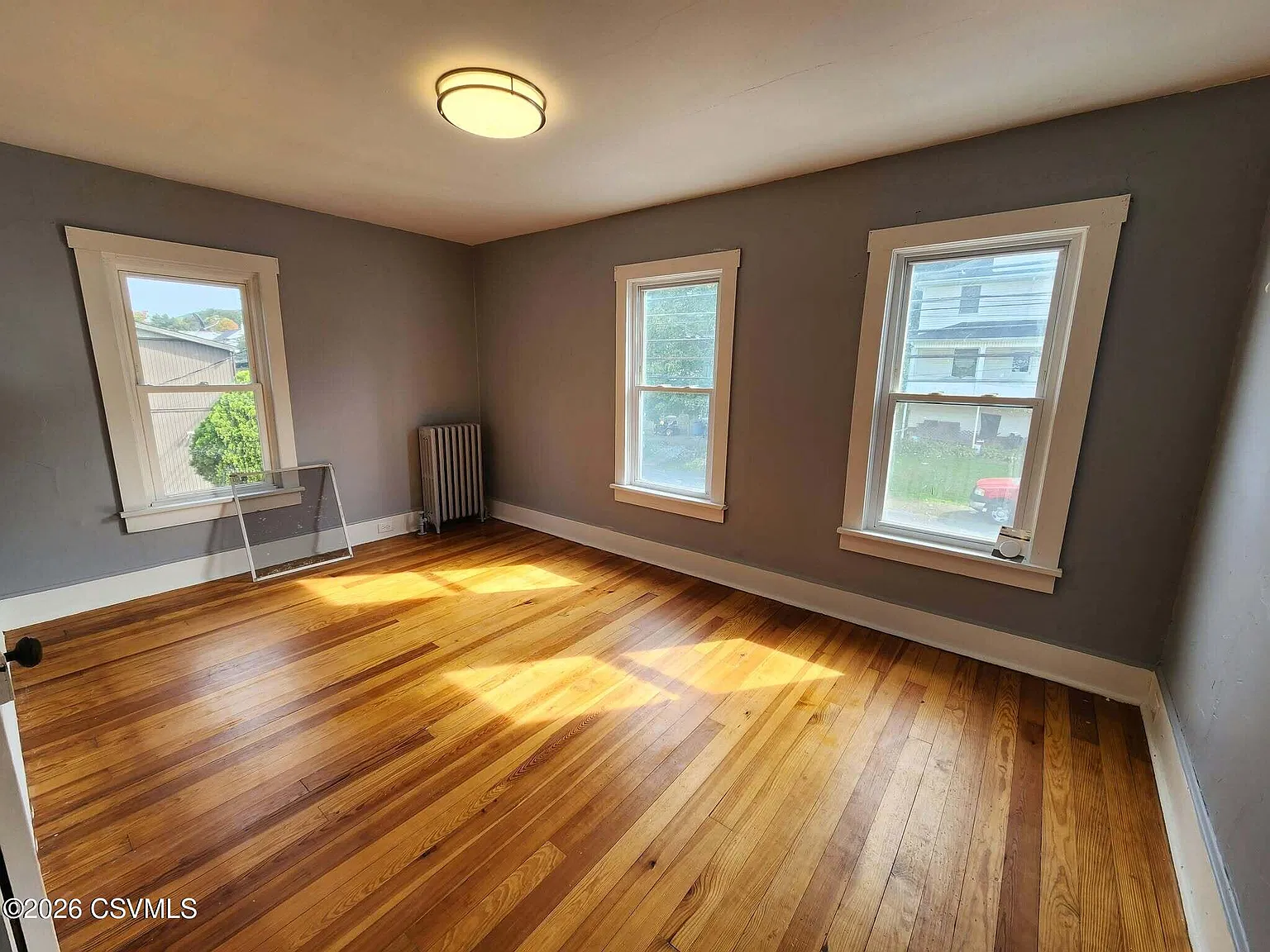3 bed, 1140 sqft, $1,200 — Photo 3