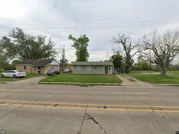 2236 E Prien Lake Rd, Lake Charles, LA 70601