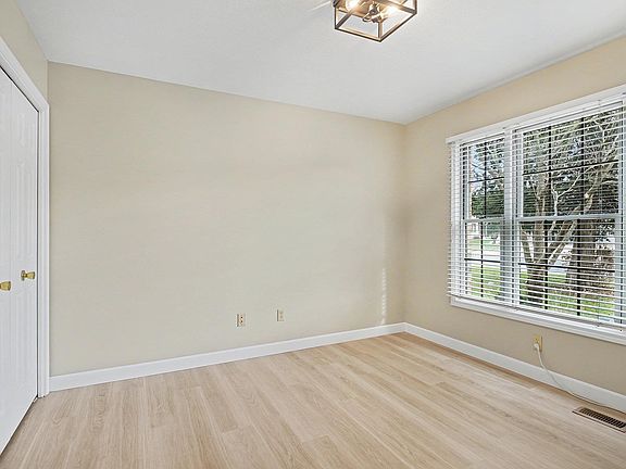 5th image of 1539 Stone Ct
