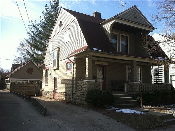 House with Garage