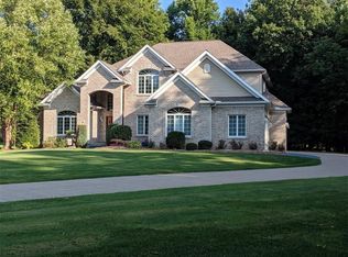 4348 Colt Ln, Erie, PA 16506