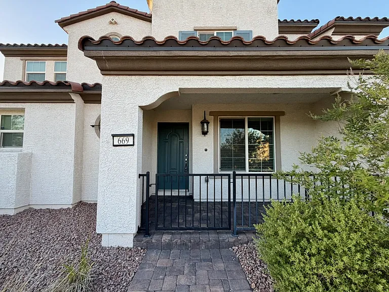 669 Pickled Pepper Pl — Photo 3