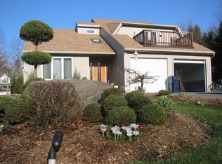389 S Washington St, Belchertown, MA 01007