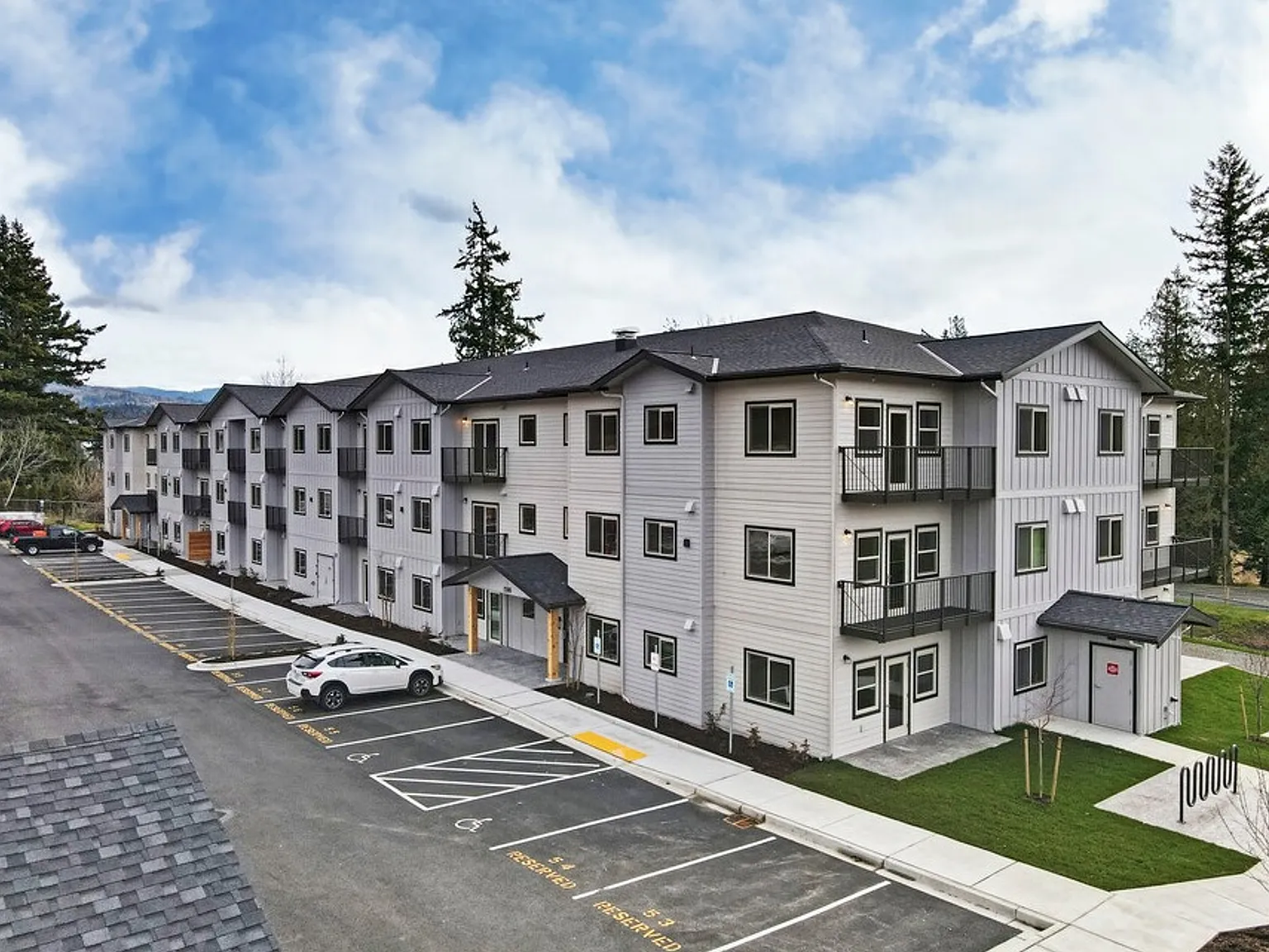Cedar Grove Apartments — Photo 2