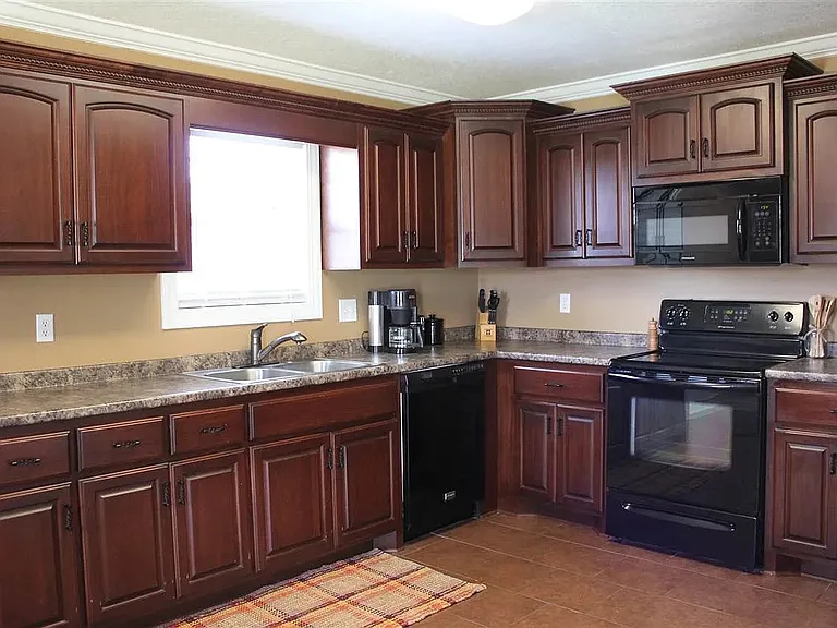 82 Grove Hill Ln — Photo 47