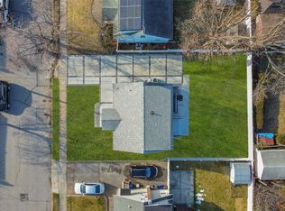 253 Meyer Ave, Valley Stream, NY 11580