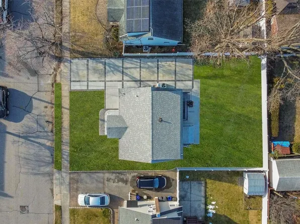 253 Meyer Avenue, Valley Stream, NY 11580