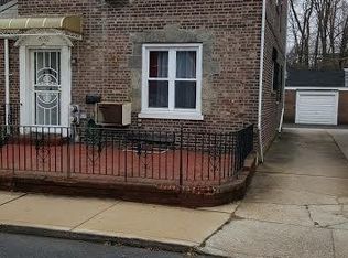 6752 Selfridge St, Forest Hills, NY 11375