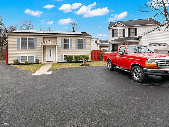 2nd image of 8252 Glen Ct