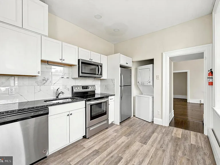222 Henderson Ave #2 — Photo 7