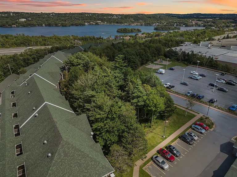 11 Horizon Ct #214 — Photo 32