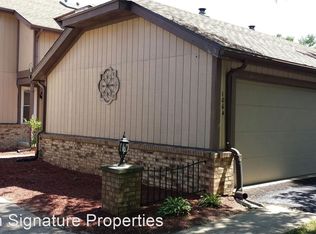 1062 Valley Grove Dr, Maumee, OH 43537