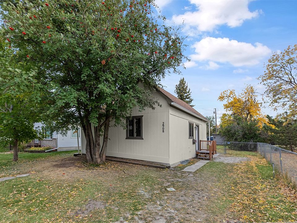 1st image of 2908 2nd Ave S