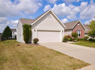 134 Paragon Ln, Westfield, IN 46074
