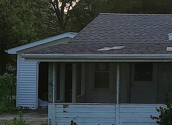 4th image of 447 N McHenry St