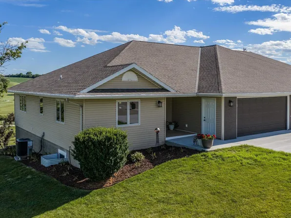 2976B Par Trl, Woodbine, IA 51579