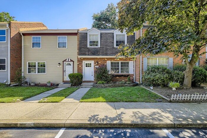 1st image of 1651 Forest Hill Ct