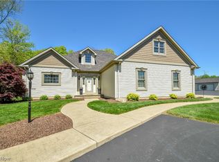 14180 Market St, Columbiana, OH 44408