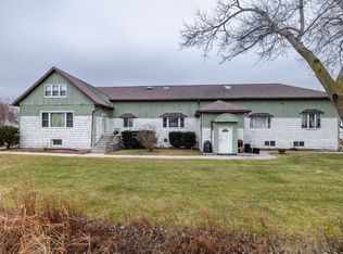 N8095 Lakeshore Dr, Fond Du Lac, WI 54937