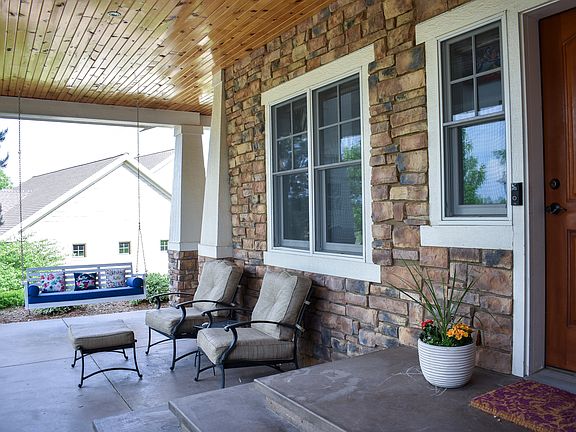 4th image of 2109 W Black Rock Cir
