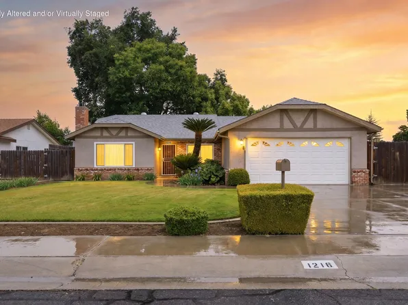 1218 W Evergreen Court, Visalia, CA 93277