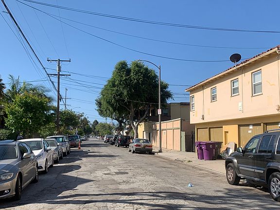 4th image of 1940 Henderson Ave
