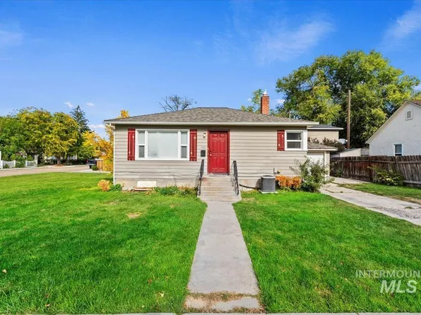 1104 E Dewey Ave, Nampa, ID 83686