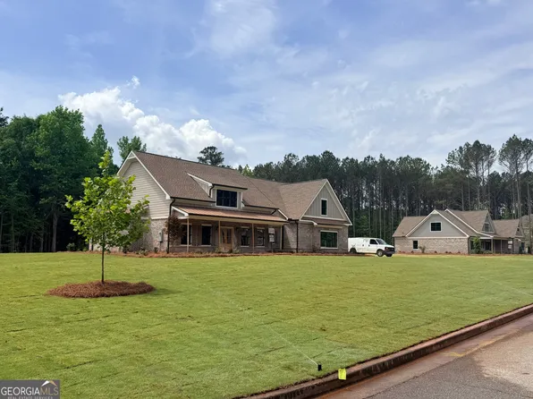619 Shepherds Xing, Oxford, GA 30054