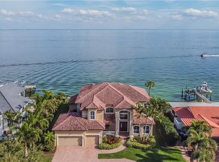2064 Carolina Ave NE, Saint Petersburg, FL 33703